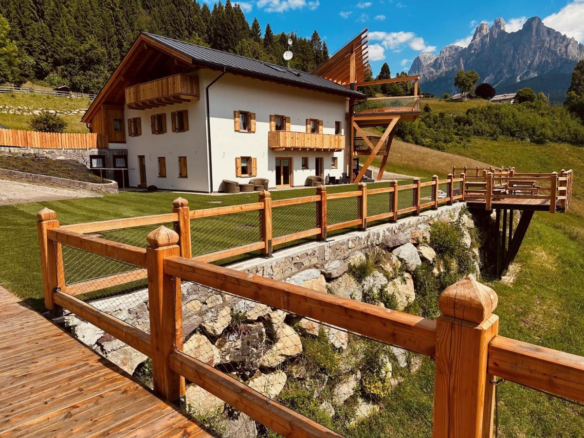 B&B Maso Al Cervo フィエーラ・ディ・プリミエーロ エクステリア 写真